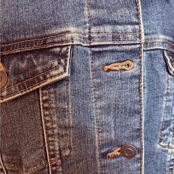 Time and Tru Blue Jean Jacket - Picture 5 of 9